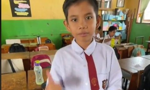 Ibunya Meninggal, Anak SD ini Dirawat Bapaknya Selalu Dibawakan Bekal ke Sekolah, Menunya jadi Sorotan