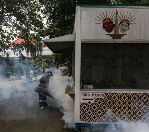 Kasus demam berdarah dengue (DBD) di Indonesia terus mengalami kenaikan. 
