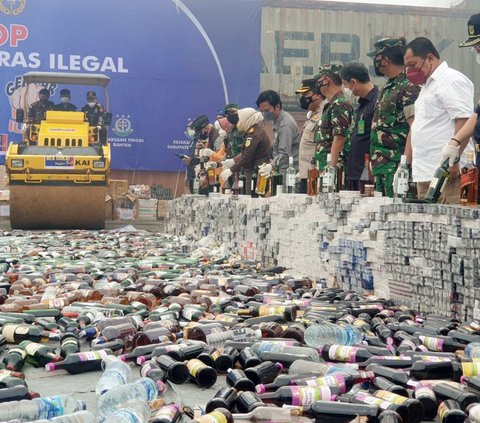 Peredaran Ribuan Botol Miras Ilegal di Medan Dibongkar, Nilainya Capai Ratusan Juta