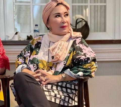 Portrait of Wiwiet Tatung, Coal Entrepreneur and Anwar Fuady's Potential Wife