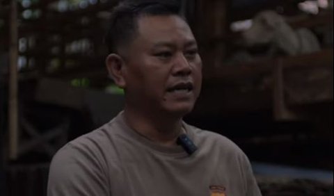 Kegiatan Polisi sebagai Peternak