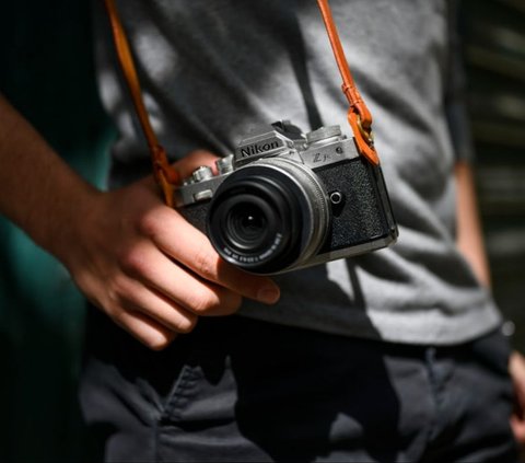 Tampilan Nikon Z fc, mirrorless terbaru Niken dengan desain retro tapi kemampuan memotret canggih. (Foto: Distributor Nikon PT Alta Nikindo).