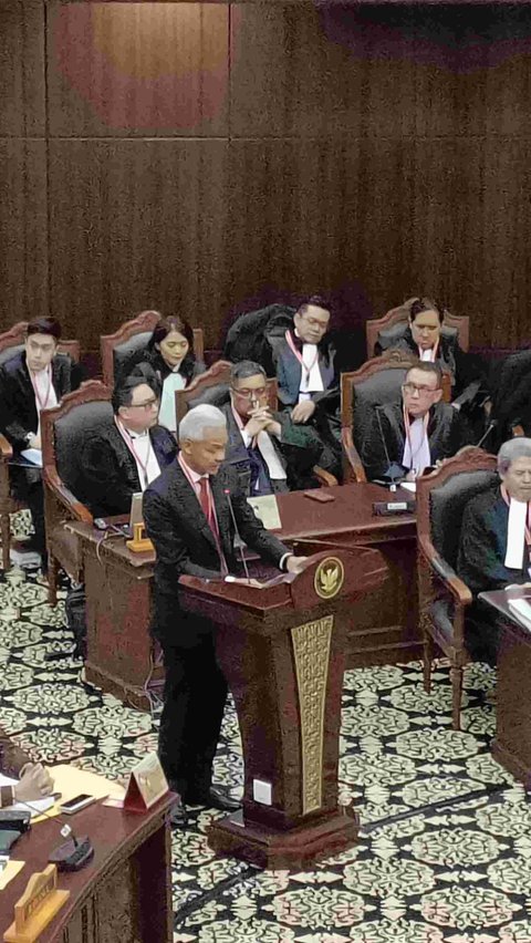 Ahli Prabowo-Gibran Bikin Hakim MK Minta Setop, Bawa Mazhab hingga Singgung Mahfud