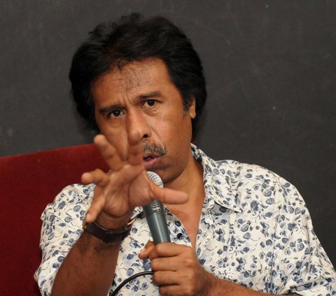 Pakar Hukum Tata Negara, Margarito Kamis saat berbicara pada diskusi Nasib Nawacita? di Jakarta, Minggu (13/3/2016). Margarito Kamis mengkritisi program Nawacita pemerintahan Presiden Joko Widodo. (Liputan6.com/Helmi Fithriansyah)