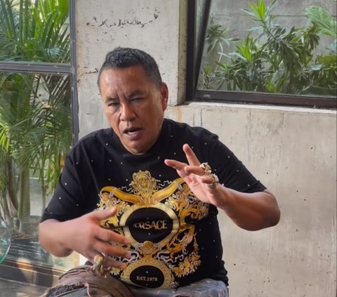 Hotman Paris Kena Musibah, Uang Ratusan Juta Dimaling Karyawan Sendiri