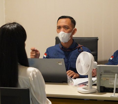 Gimmick Sandra Dewi Saat Diperiksa Kasus Korupsi Suami di Kejagung