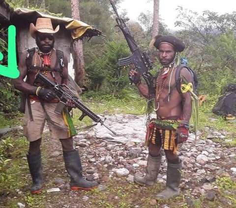 Sepak terjang dari Abu Bakar Kogoya sempat menjadi buron sejak tahun 2020 bersama Lekagak Telenggen yang yang terlibat serangkaian kekerasan di Papua. Abu Bakar tercatat melakukan sejumlah pelanggaran hukum. 