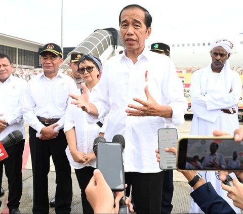 Jokowi Lantik Mantan Ajudannya Marsdya Tonny Harjono jadi Kasau Hari Ini