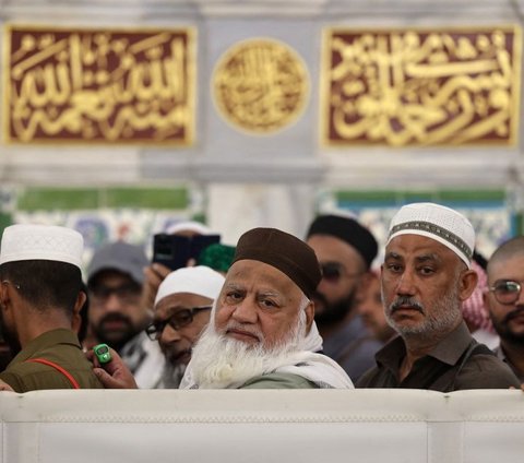 FOTO: Indahnya Mengisi Ramadan dengan Memperbanyak Ibadah di Masjid Nabawi