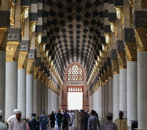 FOTO: Indahnya Mengisi Ramadan dengan Memperbanyak Ibadah di Masjid Nabawi
