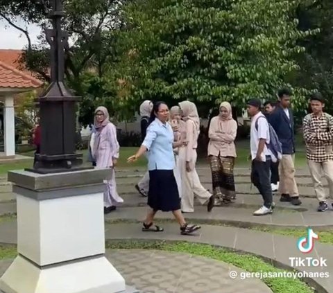 Sekelompok Mahasiswa Muslim ‘Ngabuburit’ di Kapel Biara Ursulin Bandung, Aksinya Viral