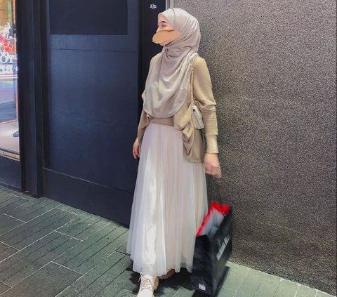 Inspiration for an Elegant Look with Tulle Skirt for Idul Fitri Vacation