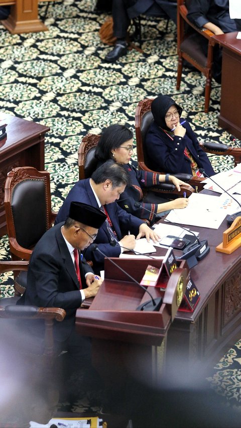 FOTO: Momen 4 Menteri Jokowi Bersaksi di Sidang MK, Dicecar Soal Bansos hingga Alasan Presiden Sering ke Jateng