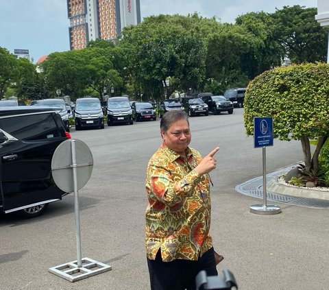 Airlangga Reveals Jokowi's Instructions to 4 Ministers Before the Constitutional Court Session