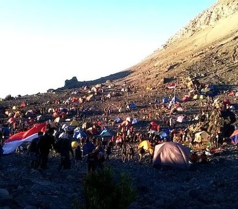 Mitos Gunung Merapi yang Bikin Merinding, dari Pasar Gaib hingga Gerbang Keraton