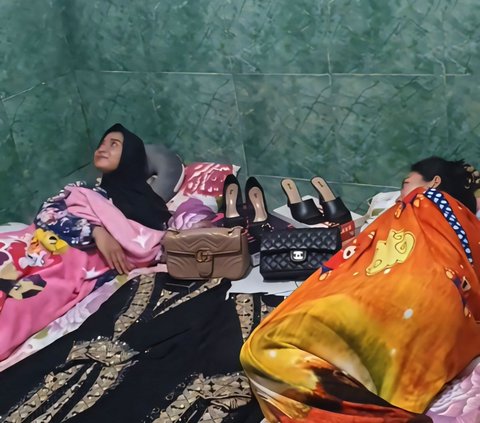 Memories of 90s Kids During the Night of Takbiran Before Eid, Sleeping Together with New Clothes