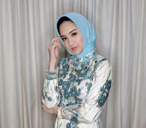 10 Portraits of Anya Geraldine's Lebaran Outfit, Can be an Inspiration