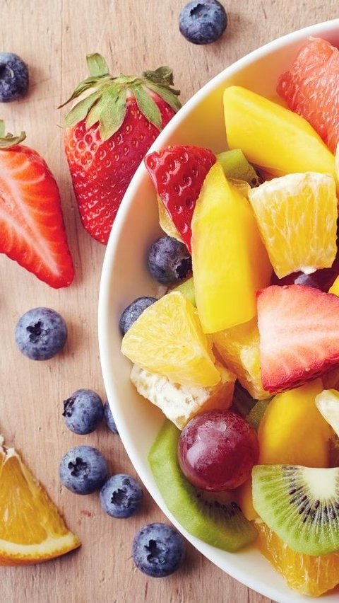 Semua buah ini memiliki khasiat yang luar biasa dalam mengurangi peradangan dan mendukung kesehatan secara keseluruhan. Mengonsumsi beragam buah ini secara rutin dapat menjadi bagian dari gaya hidup sehat untuk mencegah dan mengurangi peradangan dalam tubuh.