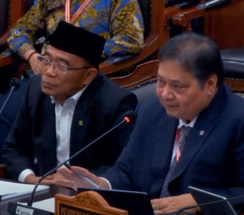 Usai Hadiri Sidang MK, Airlangga Menghadap Jokowi di Istana