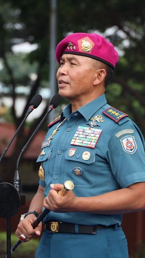 Potret Lawas Jenderal Marinir TNI AL & Pasukan saat Masih 'Hidup di Hutan', Penampilannya Garang Bak Rambo