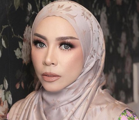 Portrait of Melly Goeslaw with Soft Glam Makeup, Praised for Resembling Lesty Kejora