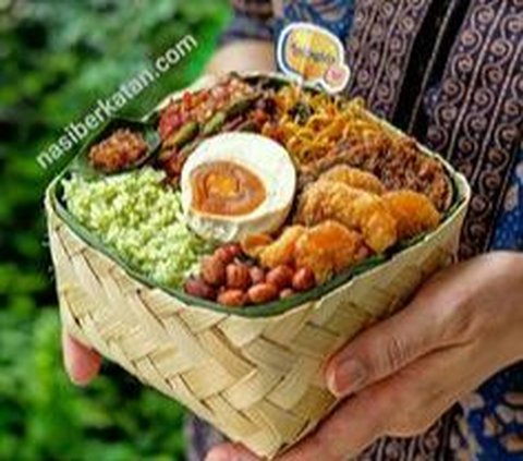 Intip Keseruan Tradisi Bibibi Probolinggo, Warga Kompak Bagikan Makanan dan Uang pada Malam ke-27 Ramadan