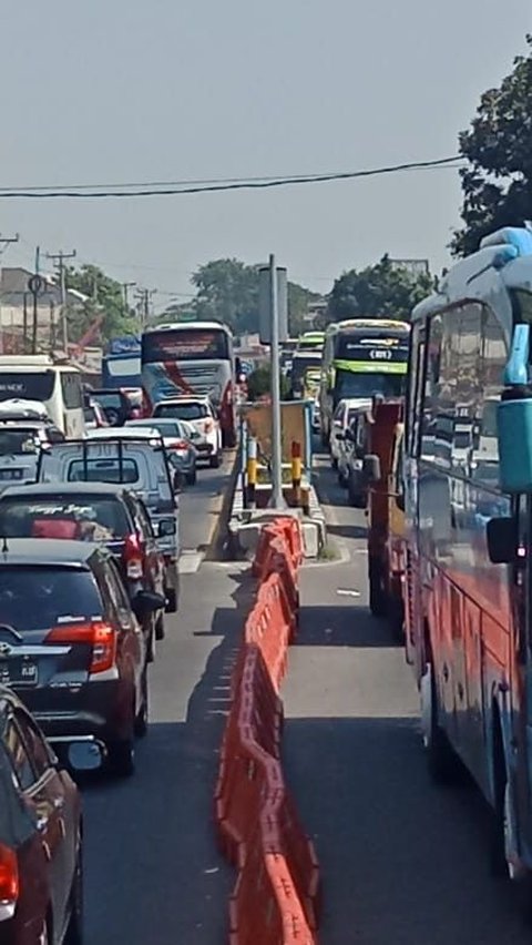 Polri Antisipasi Peningkatan Arus pada Jalur Arteri Pantura Selama One Way di Jalan Tol