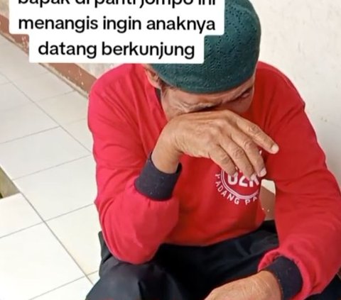 Lebaran Sebentar Lagi, Bapak Ini Nangis Menanti Sang Anak Belum Berkunjung di Panti Jompo