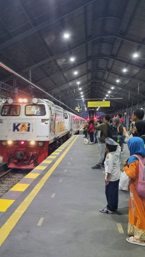 Surabaya Jadi Destinasi Favorit Pemudik Kereta dari Jakarta