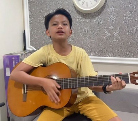 Kabar dan Potret Terbaru Farel Prayoga, Dulu Viral Lagu 'Ojo Dibandingke'
