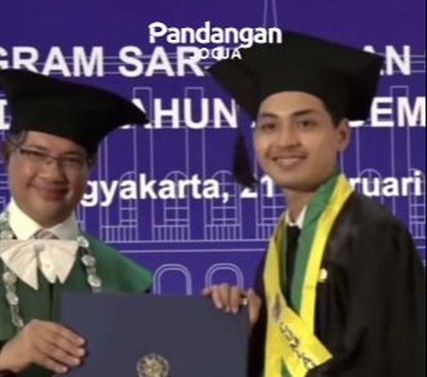 Dulu Sering Dibully, Anak Kuli Bangunan ini Sukses jadi Wisudawan Terbaik UGM, Bikin Ortu Bangga