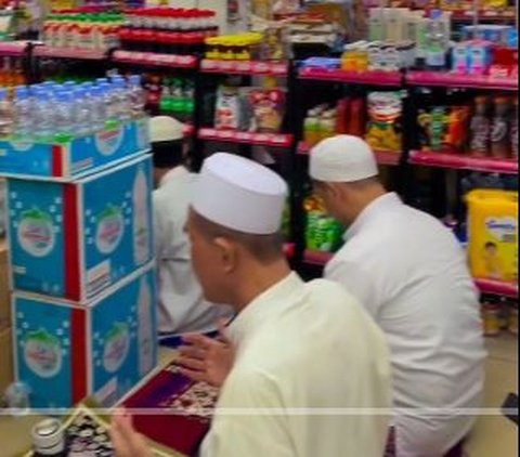 Viral Tarawih Prayer Congregation in Bogor Floods into Minimarket, Turns Out This is the Cause