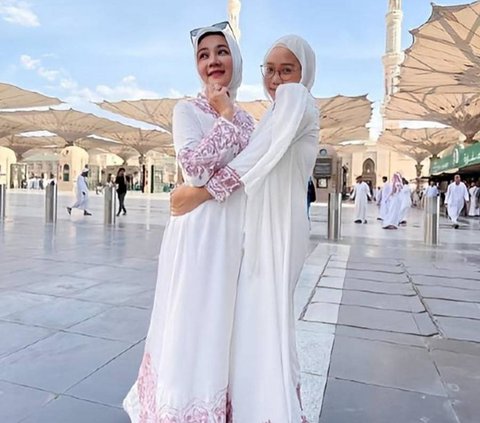 Surprised and Resigned with Camilia Azzahra's Decision to Remove Hijab, Atalia Praratya Admits to Equipping Religious Knowledge Since Childhood