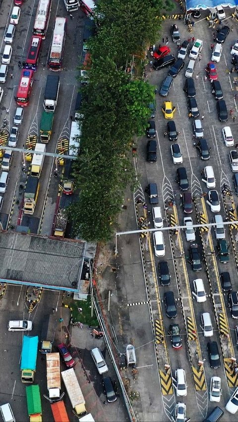 Terjebak Macet di Pelabuhan Merak tapi Kehabisan Tiket Penyeberangan, Ini Solusi Ditawarkan