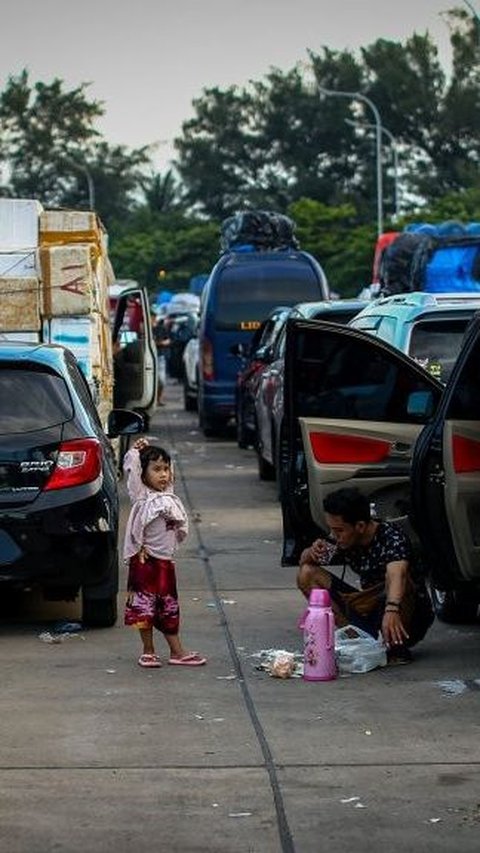 Kondisi ini membuat pemudik terkendala dalam perjalanan pulang ke kampung halaman. Foto: liputan6.com / Angga Yuniar