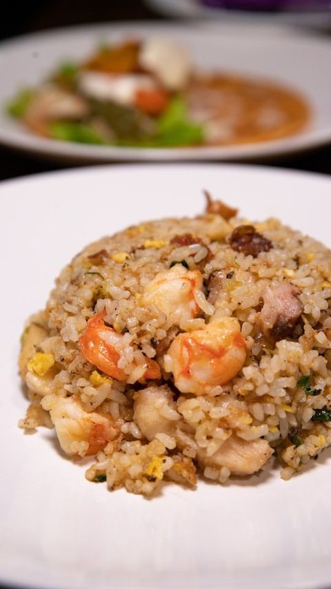 Shrimp Fried Rice Recipe: Quick and Delicious Dinner Idea | trstdly ...