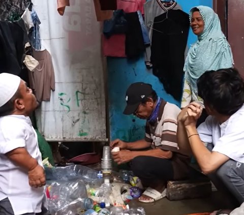 Pasangan Suami Istri Pemulung ini Berpenghasilan Rp25 Ribu Per Hari, Ucok Baba Melongo 'Ibu Hari Ini Mau Buka Puasa dengan Apa'