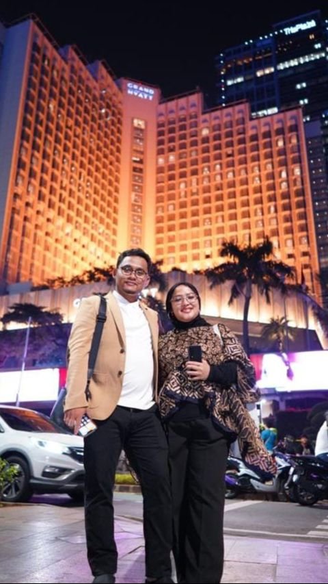 Failed to graduate elementary school until becoming a migrant worker, now Risma, a catering entrepreneur, becomes a billionaire in the city of Mecca, here is the picture