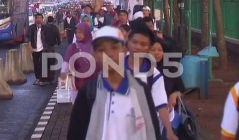 Acara mudik tersebut dilaksanakan dengan menggunakan armada bus yang diberangkatkan ke beberapa kota di Indonesia.