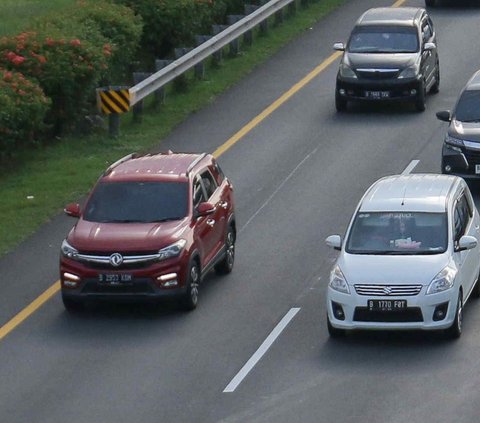 Jasa Marga Prepares Functional Lane of Jakarta Cikampek II South Toll Road Along 8.5 KM for Lebaran Holiday 2024