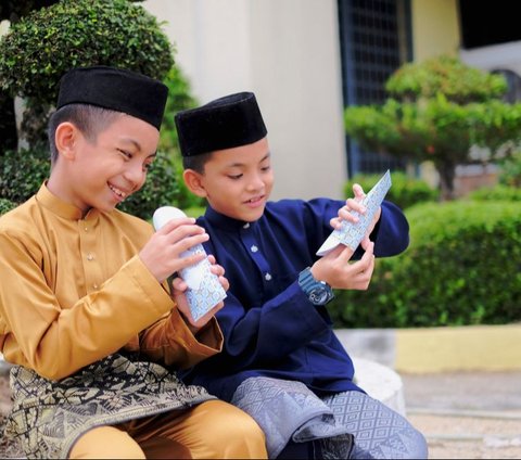 Message from Ustaz, Don't Let Your Children Become 'Beggars' on Eid