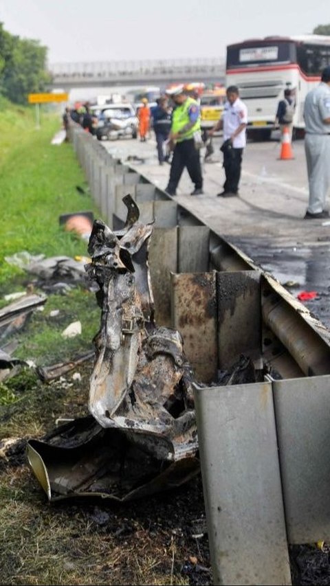 Kecelakaan Maut Tol Cikampek KM58 Jalur Contraflow, Polisi Pastikan Banyak Korban Tewas