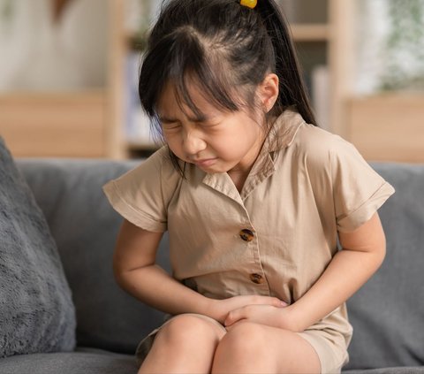 4 Triggers for Children Complaining of Stomach Ache, Could be due to Psychological Disturbances