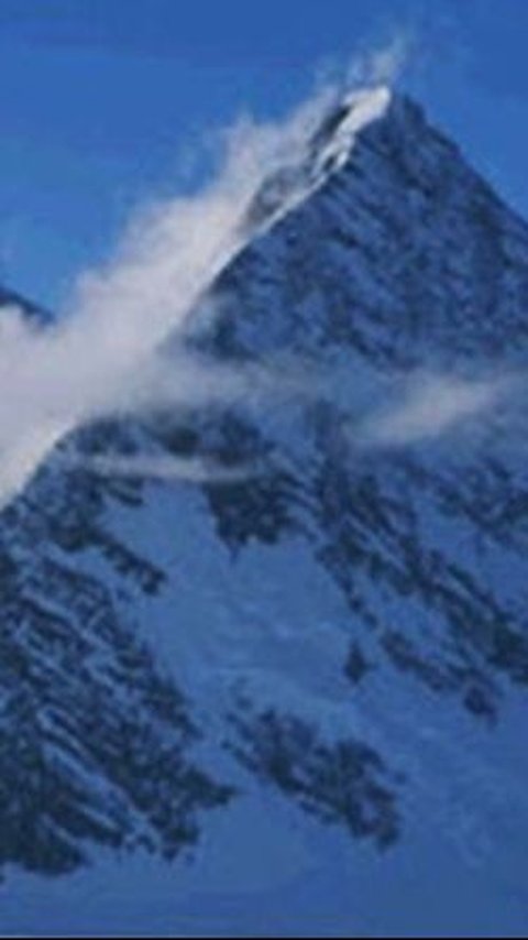 <b>Piramida Baru di Antartika Menimbulkan Kontroversi dan Diskusi tentang Teori Konspirasi</b><br>