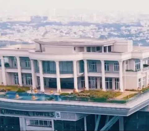 There is a Luxury House Worth Rp317 Billion Above the Skyscraper But Never Occupied, How Can It Be?