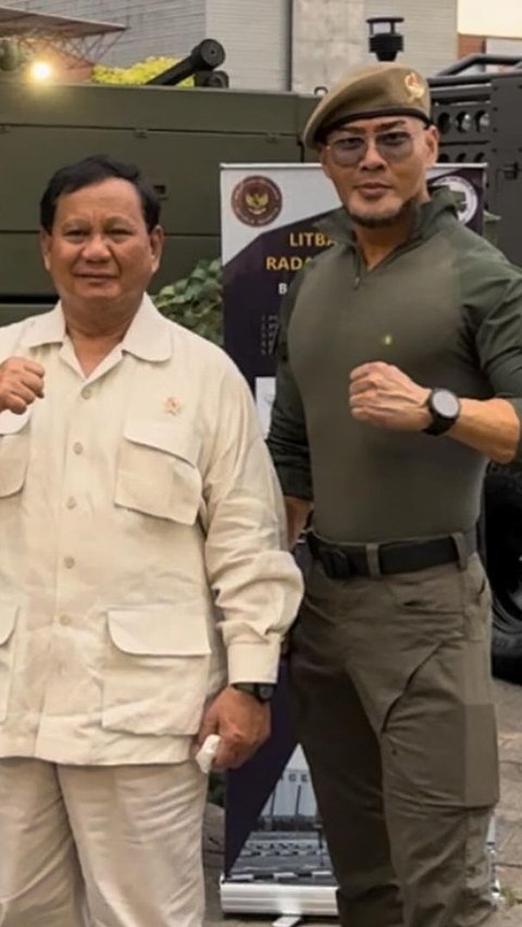 Deddy Corbuzier Tunjukkan Hampers Lebaran Anti Mainstream dari Prabowo Subianto