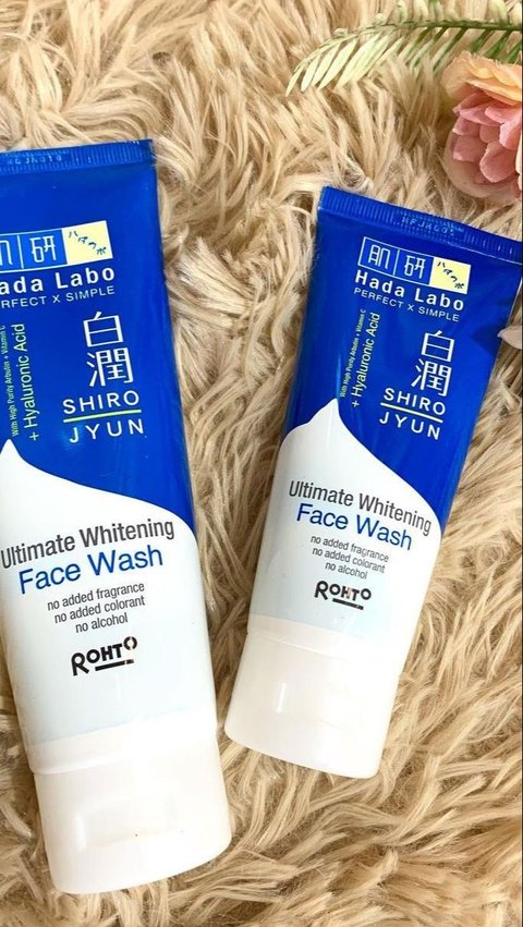 2. Hada Labo Shirojyun Ultimate Whitening Face Wash<br>