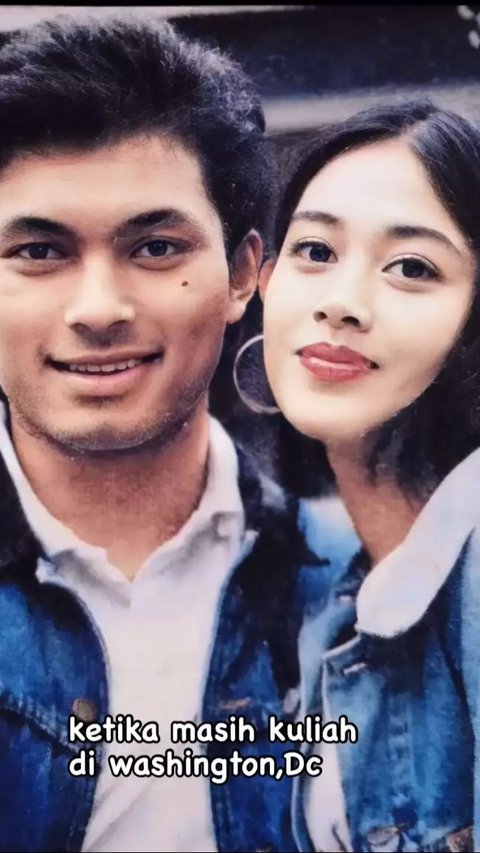 This is a vintage portrait of Diah Permatasari and her husband when they were still dating.