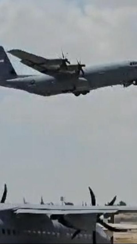 TNI AU Kerja Sama dengan AU Yordania Sukses Kirim Bantuan ke Gaza via Pesawat Hercules