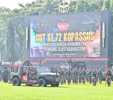 Bersorban Putih & Janggut Panjang, Sosok Pensiunan Baret Merah Hadiri HUT Kopassus Curi Perhatian